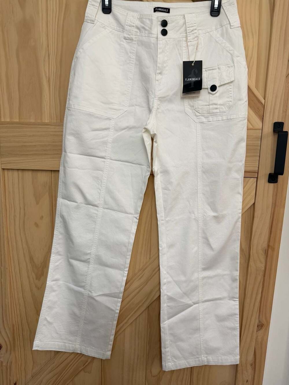 Flamingals Women's White Utility Cargo Pants with Dual Front Buttons size large